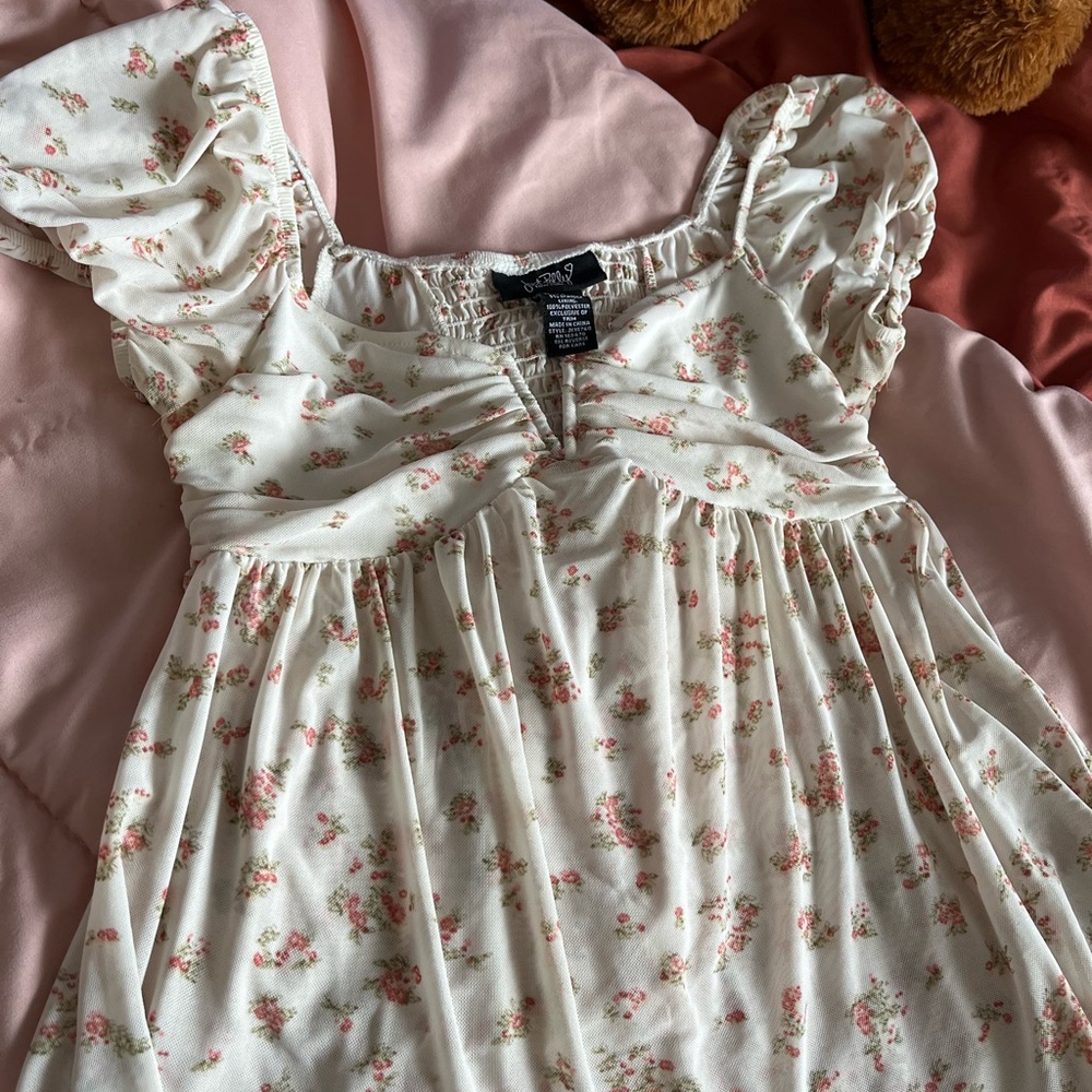 Cream Babydoll Top with Puff Sleeves and Square Neck